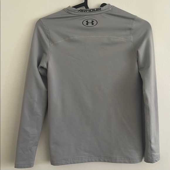 Under Armour Gray Long Sleeve Tee for Active Comfort - Picture 4 of 5